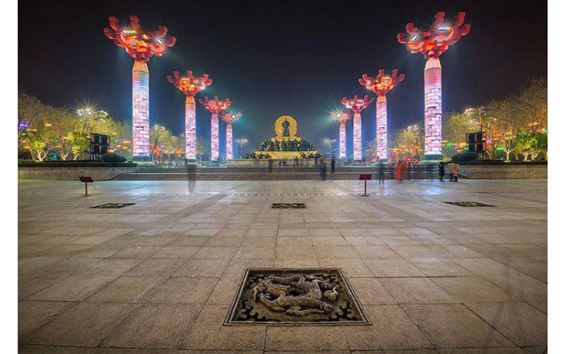 如何做廣場亮化能夠成為城市的一道亮麗風景線？